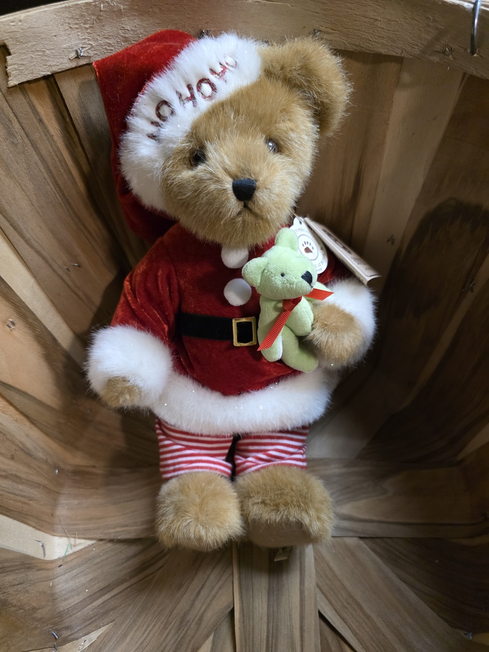 Boyds Bearington Collection Christmas bear